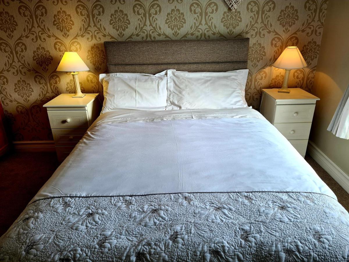 Archmor House B&B น็อก ภายนอก รูปภาพ