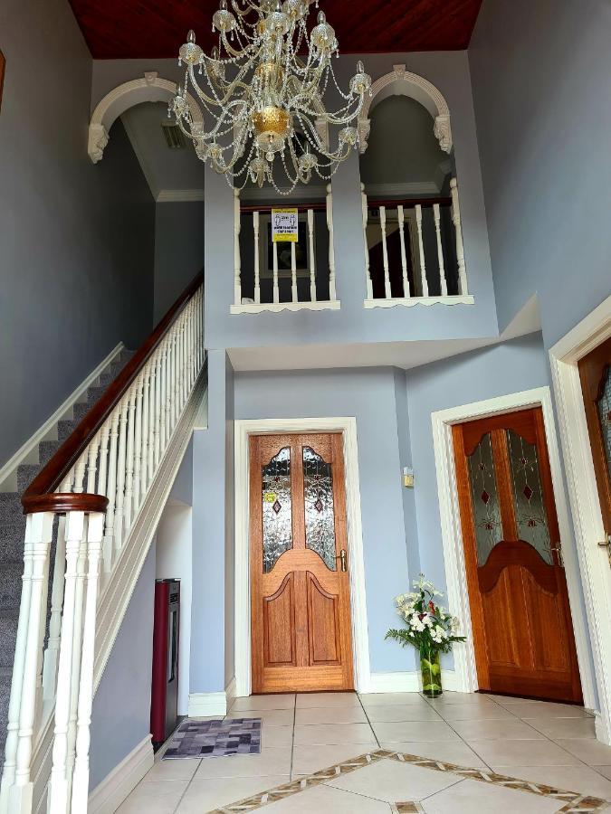 Archmor House B&B น็อก ภายนอก รูปภาพ